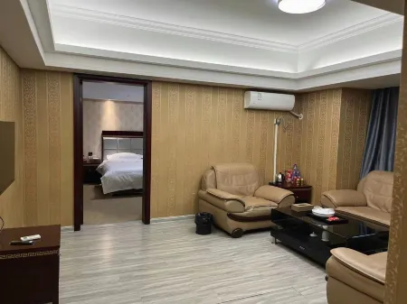 Lingtong Hotel Отели рядом с достопримечательностью «Shengwu Tower»