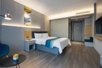 Homeinn Selected Hotel (Yibin Changning High-Speed Railway Station) - شرفة