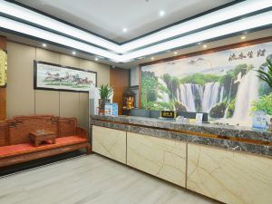 Lujiang County Hung Chun Garden Business Hotel