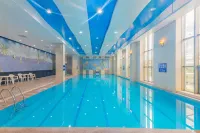 โรงแรมแกลดเดน เจียงเหมิน - ที่มีสระว่ายน้ำ