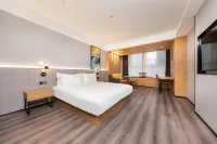 Xingcheng Hotel (Heze University Town store) Hotels near People's Square