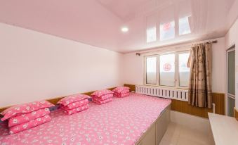 Xuexiang Erlanghe Liuzhengfang Family Hotel