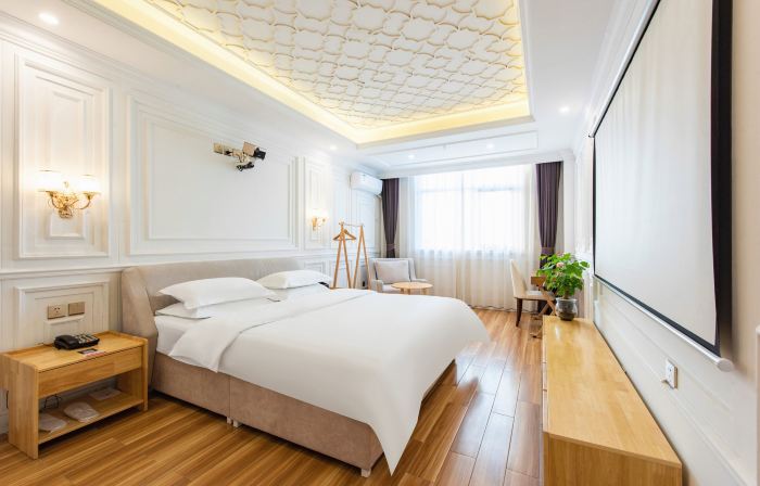 Flower Sea Hotel (Huizhou Wanyuecheng Bus Station Branch)