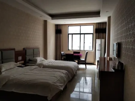 Yifeng Hongteng Business Hotel Отели в г. Ифэн