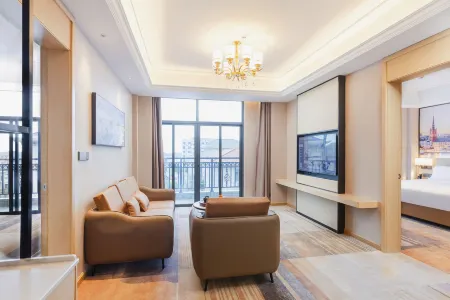 Vienna International Hotel Lufeng South Railway Station Отели рядом с достопримечательностью «Fushan Mazu»