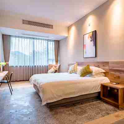 Fanghua Hotel Rooms