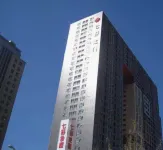 禾木サービスアパートメント(昆明理工大学新迎キャンパス七彩之門) Kunming University of Science and Technology Xinying Campus Gymnasium周辺のホテル