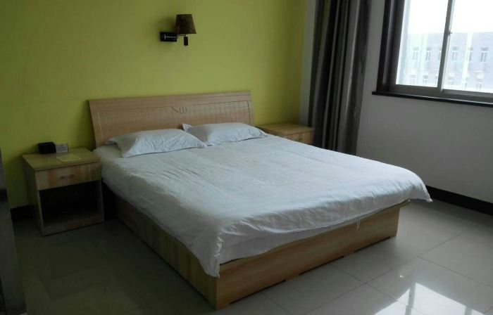 Suning Ronghui Business Hotel