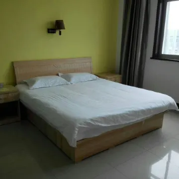 Suning Ronghui Business Hotel