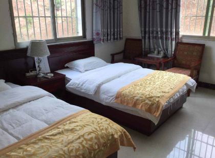 Heqing Xiankelai Restaurant