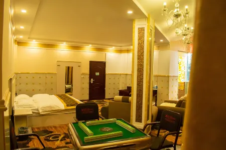 Mengzi jinzhou hotel Отели рядом с достопримечательностью «The Memorial Hall of the National Southwest Union University in Mengzi»