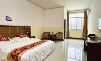Fengshan Dalisi Business Hotel