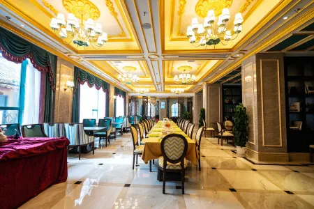 Peninsula International Hotel