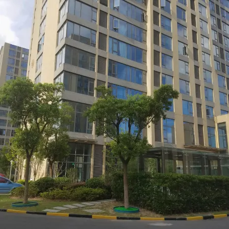 Yuyu Apartment Отели рядом с достопримечательностью «Озеро Дишуй»