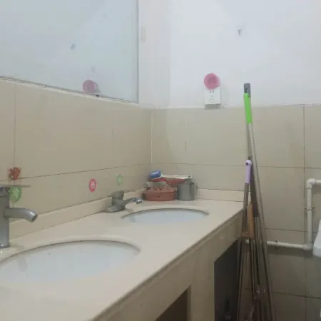 Junan County Longdu Hotel