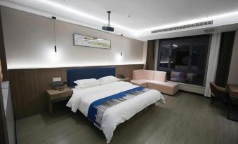 Qingjian Spring Summer Autumn Winter Grand Hotel