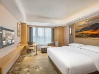 Vienna International Hotel Hotels near Dongsheng Park