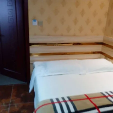 Zhagat Banner Naxi Express Hotel Отели в г. Чжалайтэци