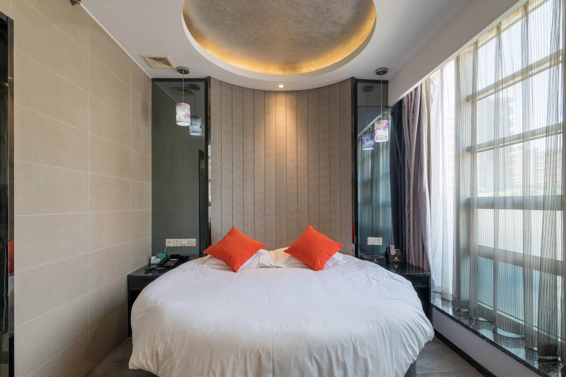 Chengshi Muyie Holiday Hotel (Nanjing Olympic Sports Center Aoti East Subway Station) Over view