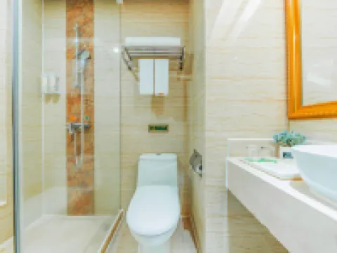 Vienna Hotel (Jieyang Rongcheng Jinxian Gate Tower) Hotels in Jieyang