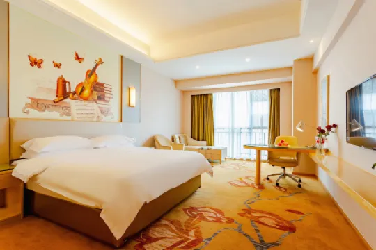 โรงแรมวิเอนนา อินเตอร์เนชั่นแนล (ศูนย์การค้าไฮเล่ เวิลด์ กวนตู คุนหมิง)