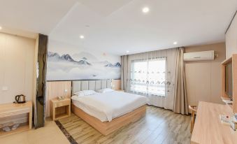 Qingmu Hotel (Hexian Xiaoshikouzhen Huai Commercial Street)