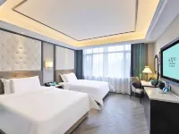โรงแรมซาน่า โฮเทลล์ (จี้ซานจงซิน โย่วเข่อ เป่ยโป ฉางไป่ซาน)