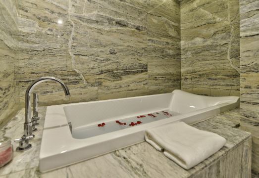 정저우 중위안구 야경