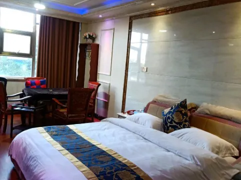 Suining Mingzhu Business Hotel