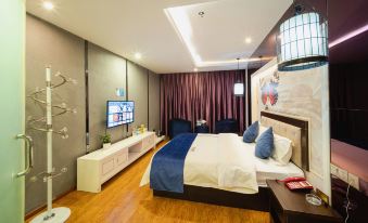 Xingyi Lianshang Theme Hotel