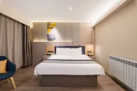 Homeinn Selected Hotel (Zhoukou Qiyi Road Wuyi Square)