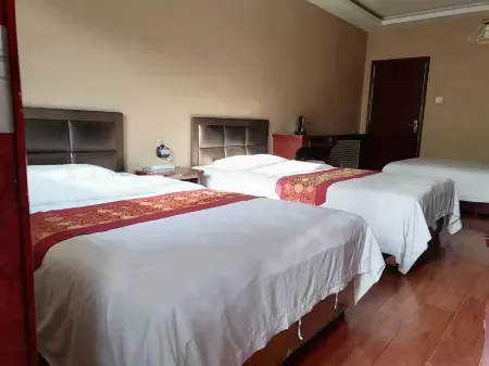 Yanchuan Qinglong Business Hotel Отели рядом с достопримечательностью «Huanghe Shequ Guojia Dizhi Park»
