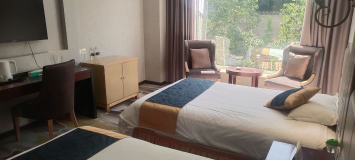 Nanqiao Fengqing Hotel Hotels in Peng'an