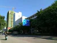 Luzhai Juzhidu Hotel
