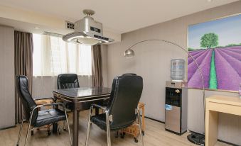 Lavande Hotel (Wuhan Nanhu Wal-Mart) - Housity