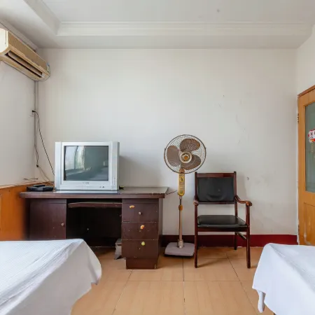 Yantai Haolaiwu Inn