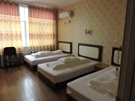 Suixian Pearl Business Room Отели рядом с достопримечательностью «Golden Peak Temple, Dahong Mountain»