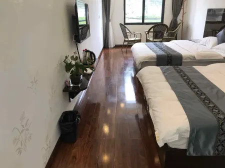 Asbestos Yunxueju Inn