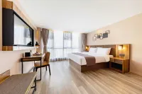 Homeinn Plus Hotel (Xuzhou High-Speed Railway Station)