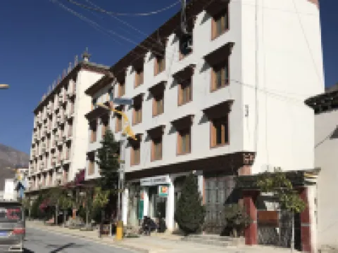 Derong Tawang Business Hotel Hotels in Derong