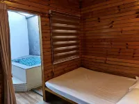 Yilin Hot Spring Resort (Huidong Baipenzhu)