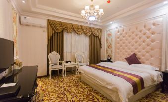 Kaili Kaige Grand Hotel