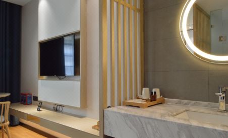 Zaoyang Qingshe New Chinese Hotel - Housity
