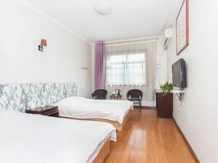 Linyi Wangsheng Hotel Отели рядом с достопримечательностью «Linyi Wildlife Park»