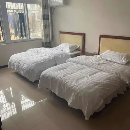 Tongcheng Yishuiju Hotel
