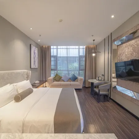 Isadora Hotel(Fuzhou juyuanzhou subway station store) Отели рядом с достопримечательностью «Фуцзянский Университет Фуцзянь-Юго-Западные ворота»
