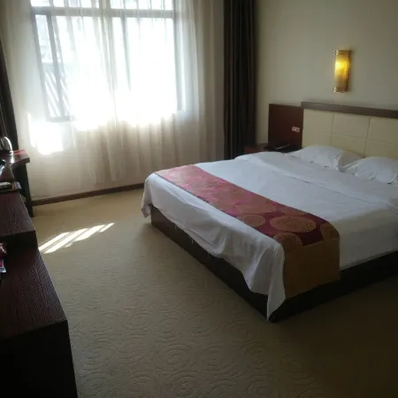 Linfeng Business Hotel
