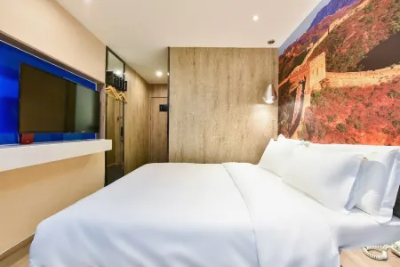 HanTing Premium Hotel (Beijing Sanyuanqiao Yansha Embassy Area)