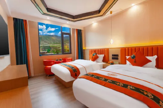 Orange Hotel