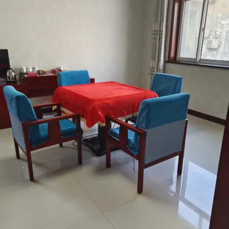 Xiangquan Bathing Hotel (Botou Jiaohe Branch) Отели в г. Ботоу